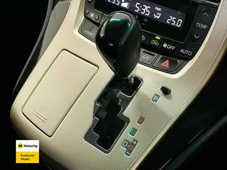 2014 Toyota Vellfire - Thumbnail