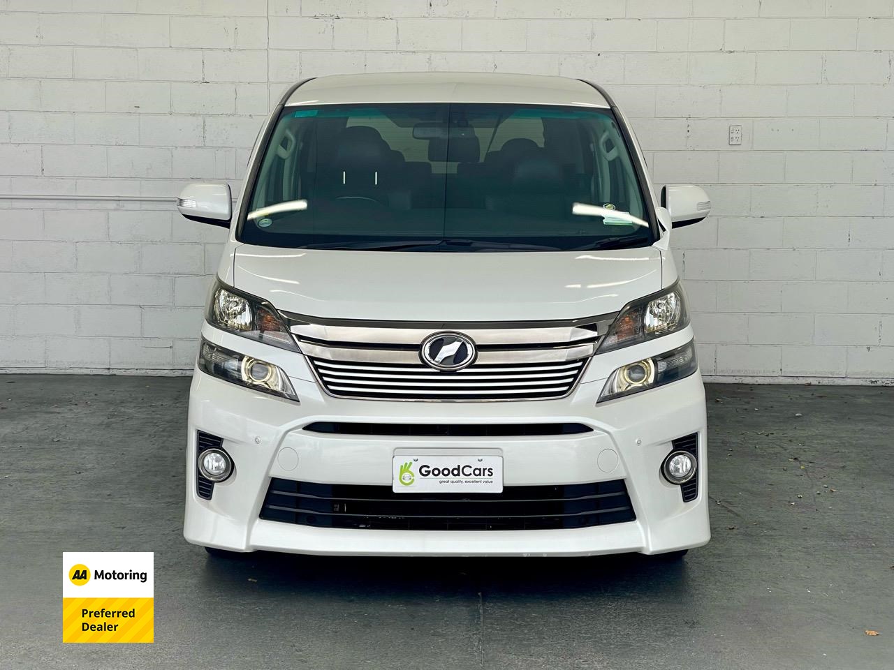 2014 Toyota Vellfire