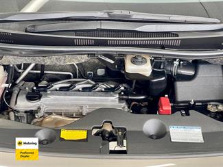 2014 Toyota Vellfire - Thumbnail