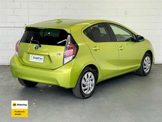2015 Toyota AQUA - Thumbnail