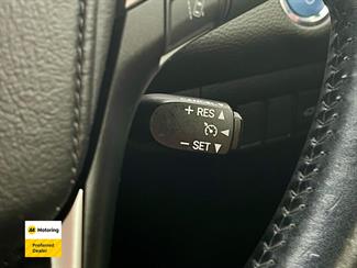 2014 Toyota HARRIER - Thumbnail