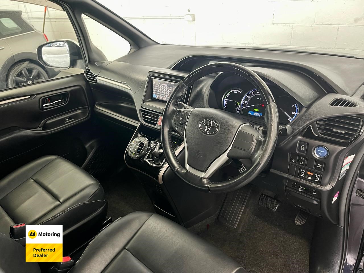 2016 Toyota ESQUIRE