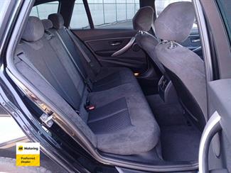 2013 BMW 320i - Thumbnail