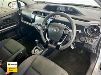 2017 Toyota AQUA - Thumbnail