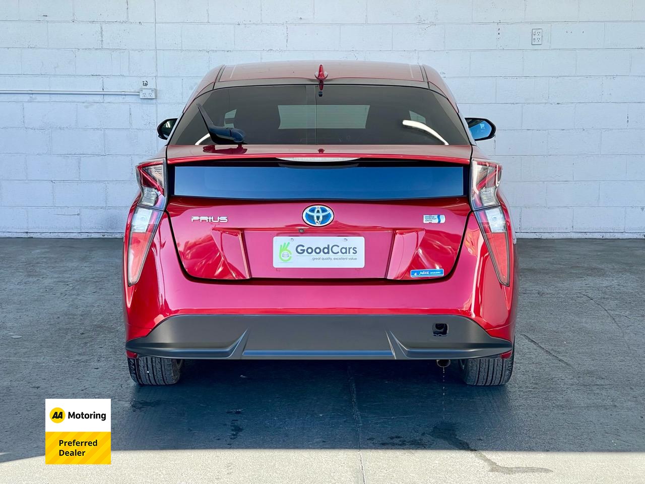 2016 Toyota PRIUS