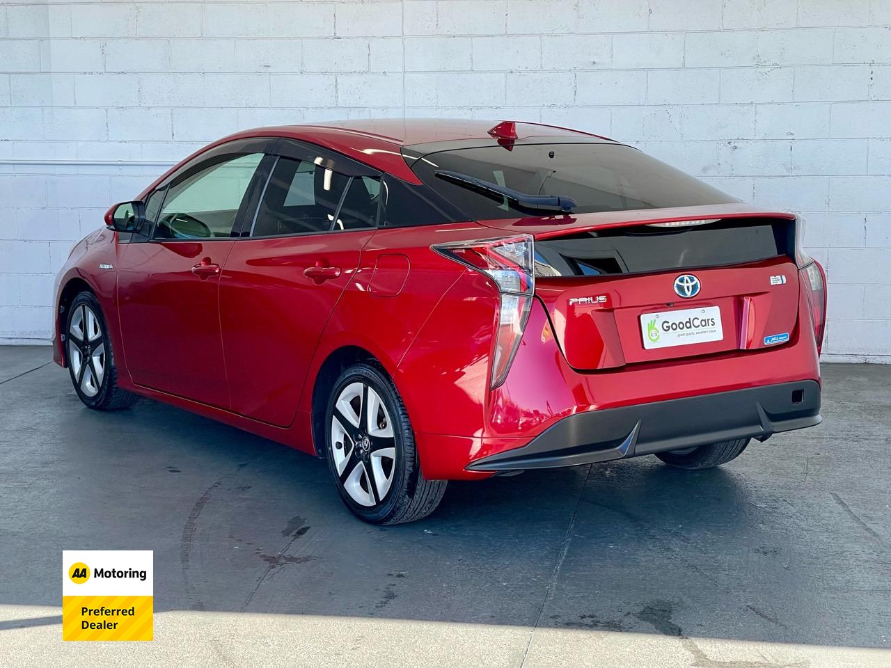 2016 Toyota PRIUS
