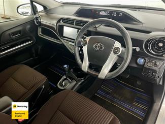 2016 Toyota AQUA - Thumbnail