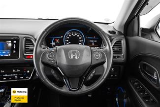 2015 Honda Vezel - Thumbnail