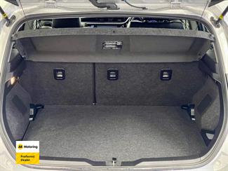 2016 Toyota AURIS - Thumbnail