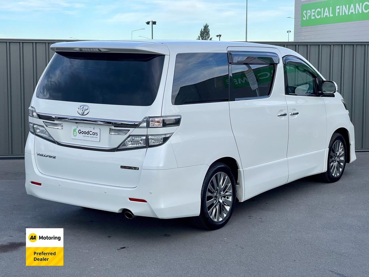 2014 Toyota Vellfire