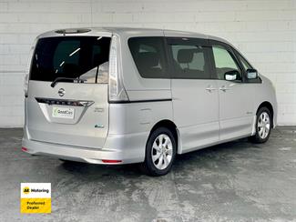 2013 Nissan Serena - Thumbnail
