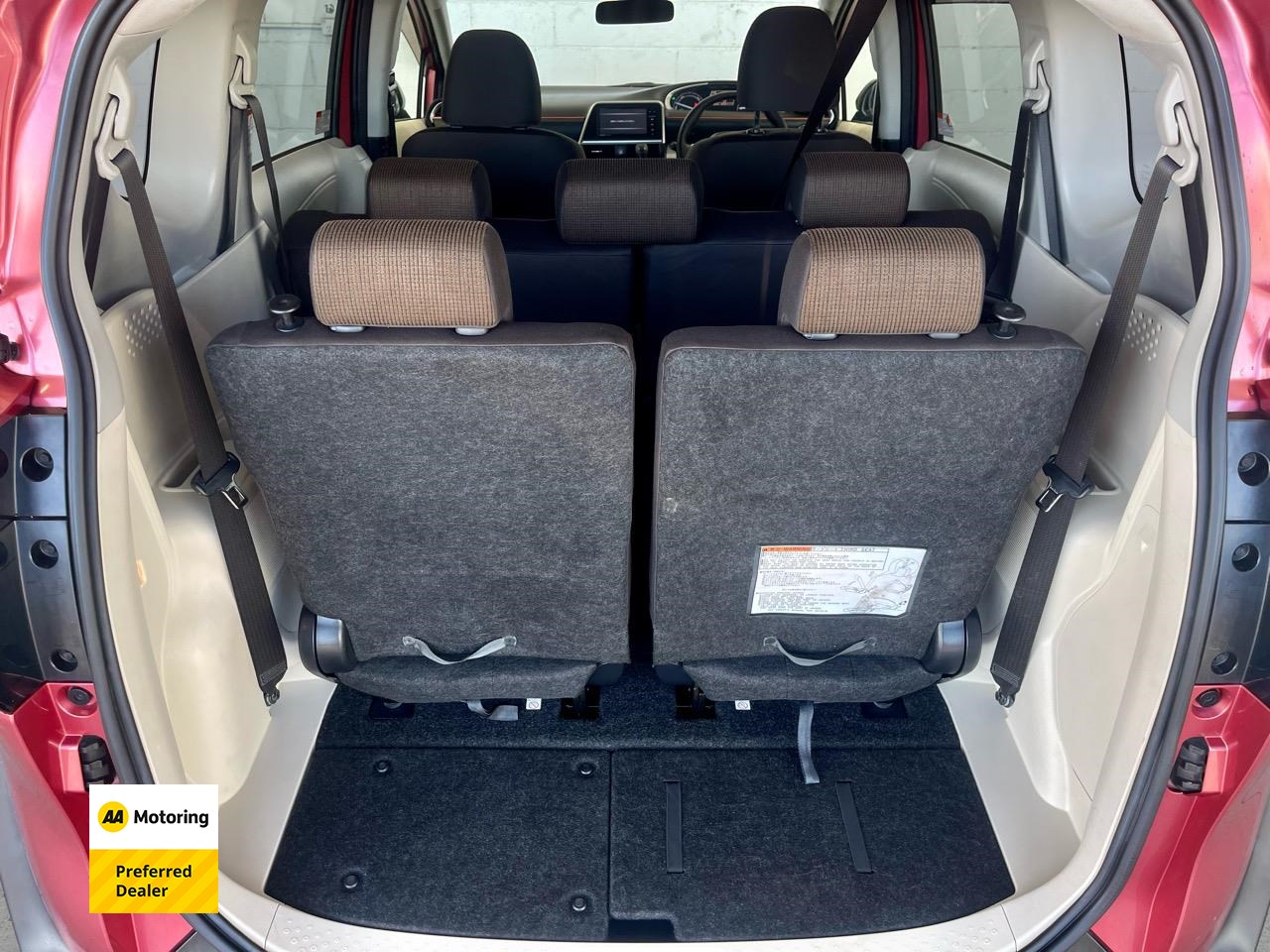 2015 Toyota Sienta