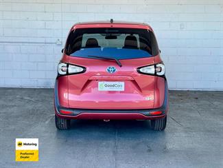 2015 Toyota Sienta - Thumbnail