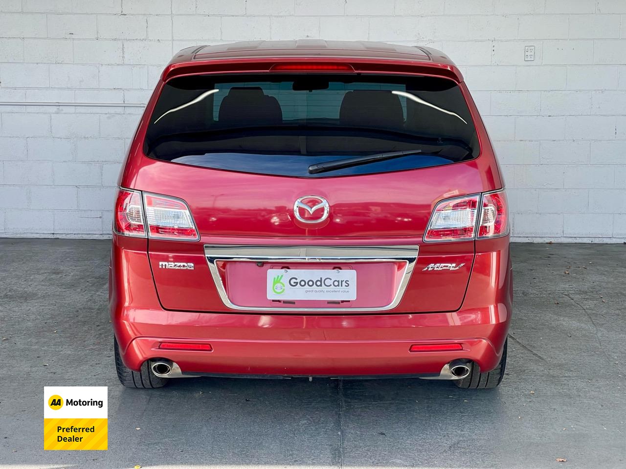 2015 Mazda MPV