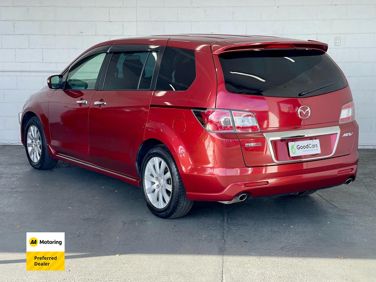 2015 Mazda MPV