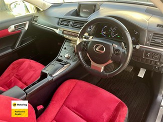 2014 Lexus CT 200h - Thumbnail