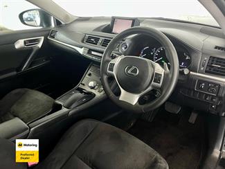 2013 Lexus CT 200h - Thumbnail