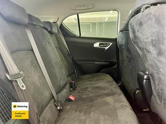 2013 Lexus CT 200h - Thumbnail