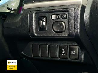 2013 Lexus CT 200h - Thumbnail