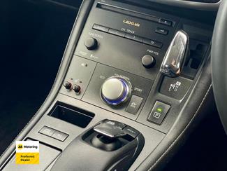 2013 Lexus CT 200h - Thumbnail