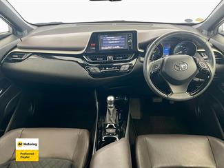 2018 Toyota C-HR - Thumbnail