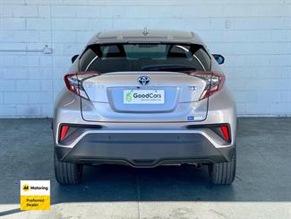2018 Toyota C-HR - Thumbnail