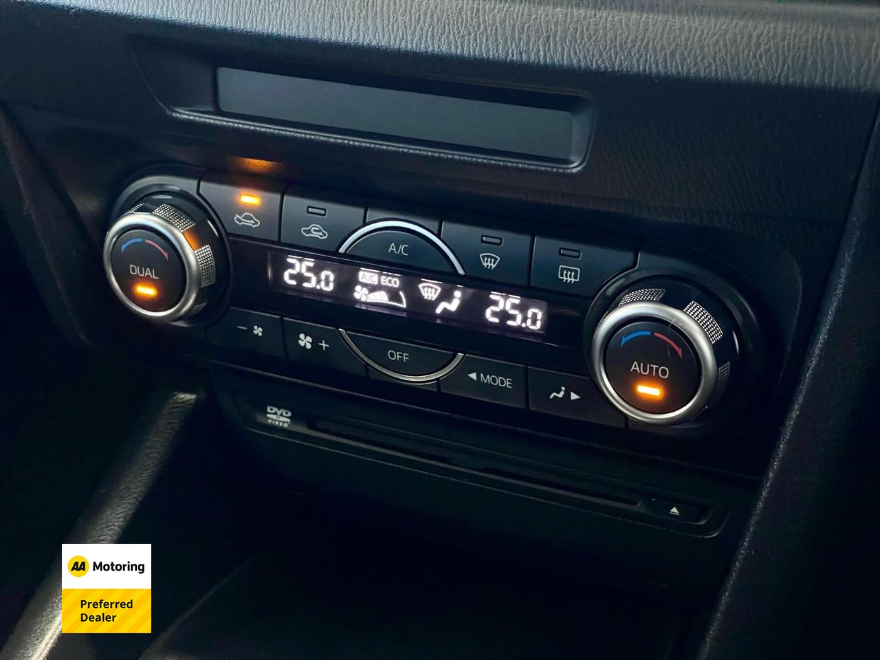2014 Mazda AXELA