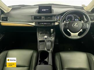 2014 Lexus CT 200h - Thumbnail