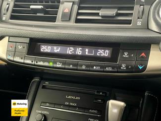 2014 Lexus CT 200h - Thumbnail