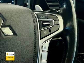2015 Mitsubishi OUTLANDER - Thumbnail