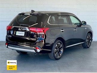2015 Mitsubishi OUTLANDER - Thumbnail