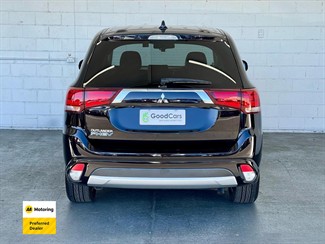 2015 Mitsubishi OUTLANDER - Thumbnail