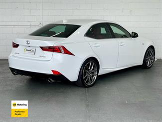 2015 Lexus IS 200t - Thumbnail