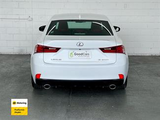 2015 Lexus IS 200t - Thumbnail
