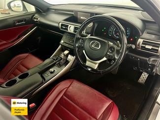 2015 Lexus IS 200t - Thumbnail