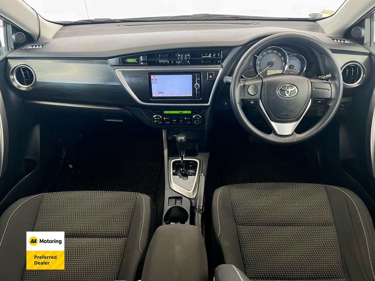 2013 Toyota AURIS