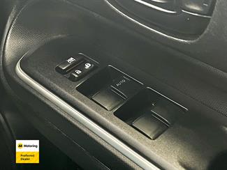 2017 Toyota AQUA - Thumbnail