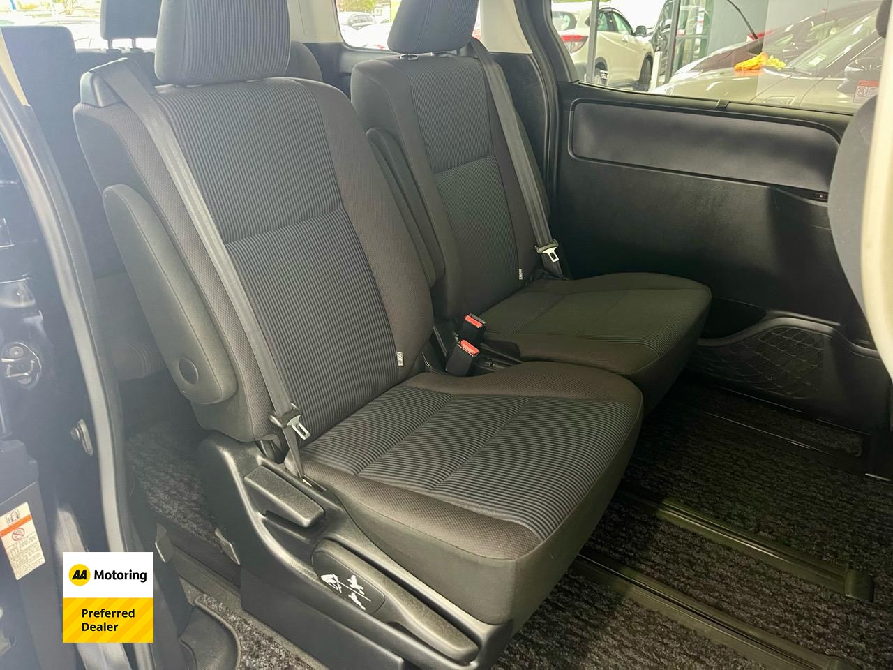 2015 Toyota Noah