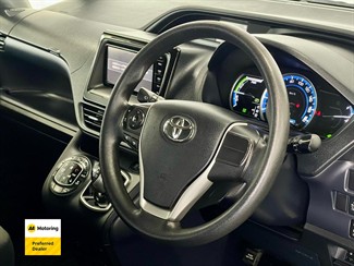 2015 Toyota Noah - Thumbnail