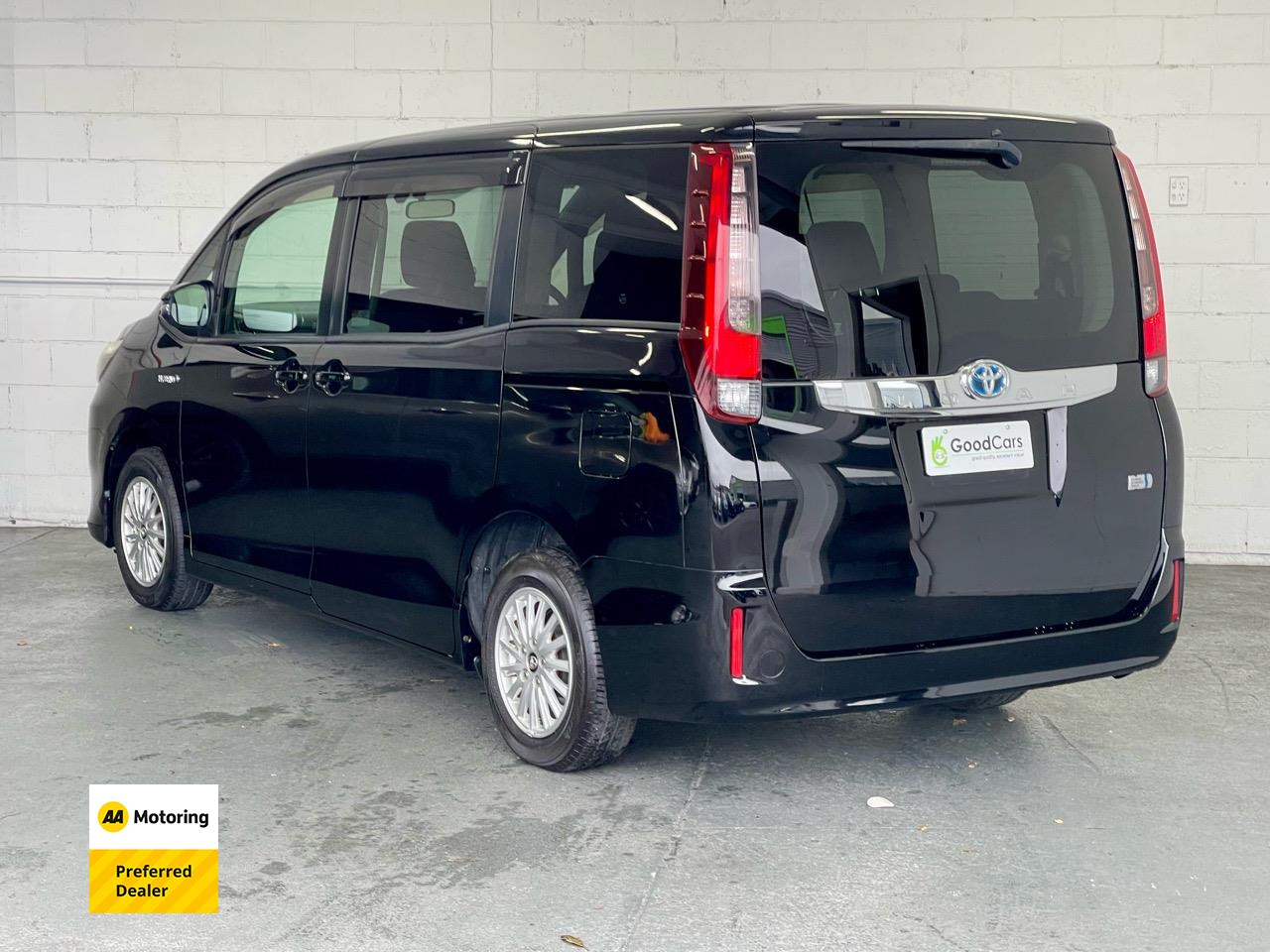 2015 Toyota Noah