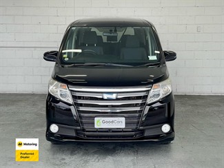 2015 Toyota Noah - Thumbnail