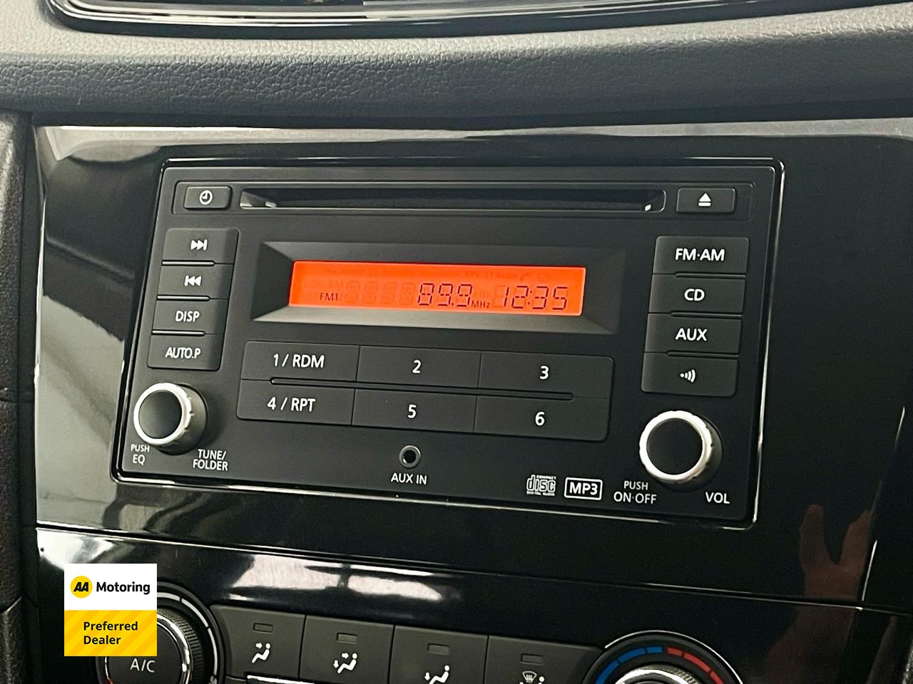 2017 Nissan X-TRAIL