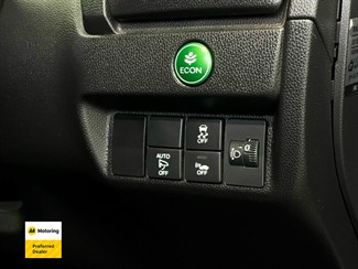 2016 Honda FIT - Thumbnail