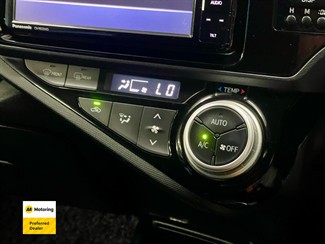 2016 Toyota AQUA - Thumbnail