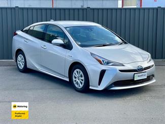 2019 Toyota PRIUS - Thumbnail