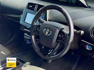 2019 Toyota PRIUS - Thumbnail