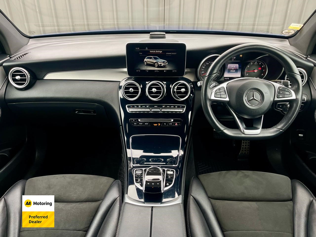 2019 Mercedes-Benz GLC 200