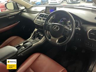 2014 Lexus NX 300h - Thumbnail