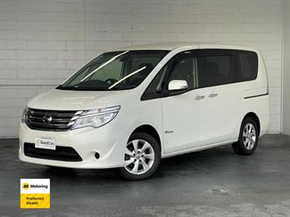 2015 Nissan Serena - Thumbnail