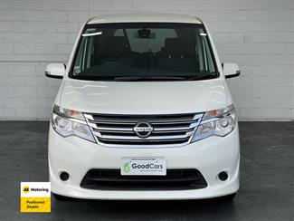 2015 Nissan Serena - Thumbnail